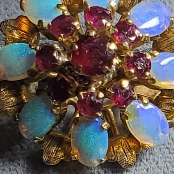 Stunning 14k Gold Opal & Ruby Halo Cluster Ring - Picture 4 of 4
